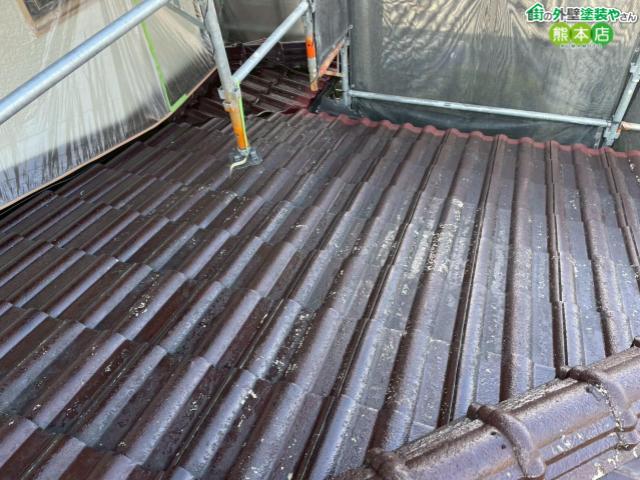 【熊本市東区現場レポート⑤】モニエル瓦屋根の下塗り！仕上がりを左右する大事な工程