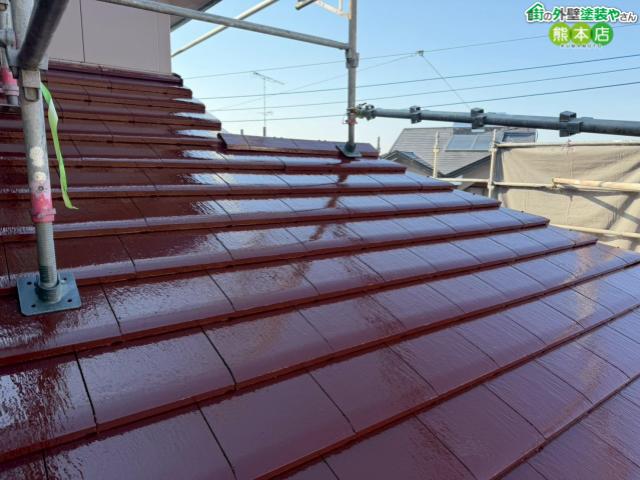 【熊本市北区】屋根の中塗り・上塗りで屋根が生まれ変わる！究極の艶感仕上げ