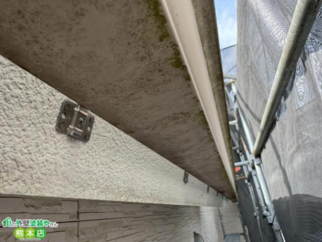 熊本市南区付帯部塗装前の傷んでいる写真