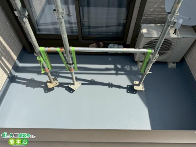 熊本市南区ベランダ防水トップコート塗装後