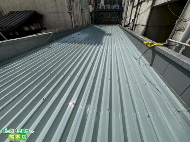 熊本市中央区店舗折半屋根塗装後