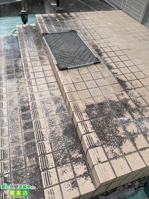 熊本市南区玄関土間コンクリート洗浄前