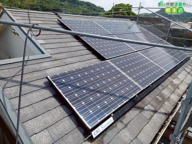 太陽光パネルが付いた屋根も塗装できる？後悔しないための注意点をプロが徹底解説【熊本の塗装業者】