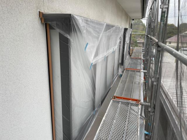 熊本市西区の塗装工事前養生。家の塗り替え前に知っておくべきこと：養生のプロtips