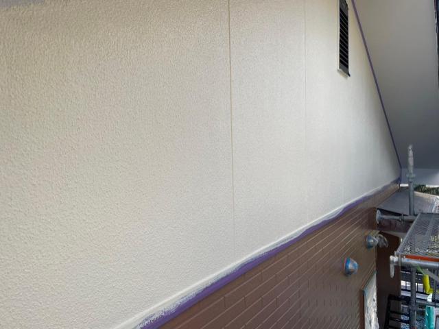 宇城市にてモルタル外壁中塗りの後乾燥