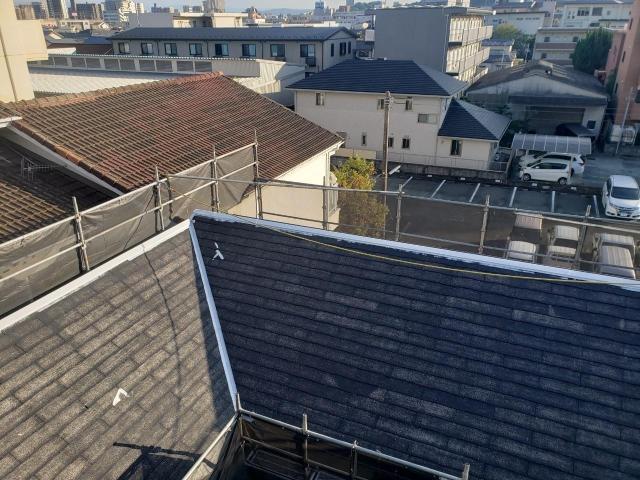 熊本市西区島崎屋根ひび割れ上空写真