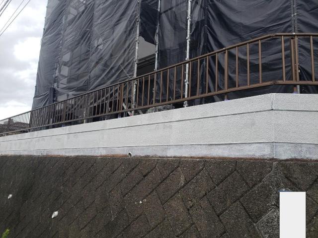 熊本市北区中古物件塀下塗り後