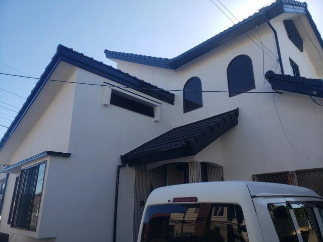 熊本市北区中古物件モニエル瓦屋根塗装後全体写真