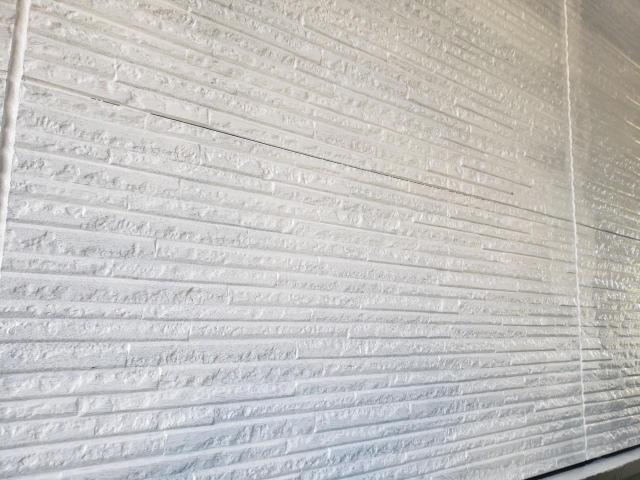 菊池郡大津町サイディング外壁パーフェクトシーラーで下塗り後