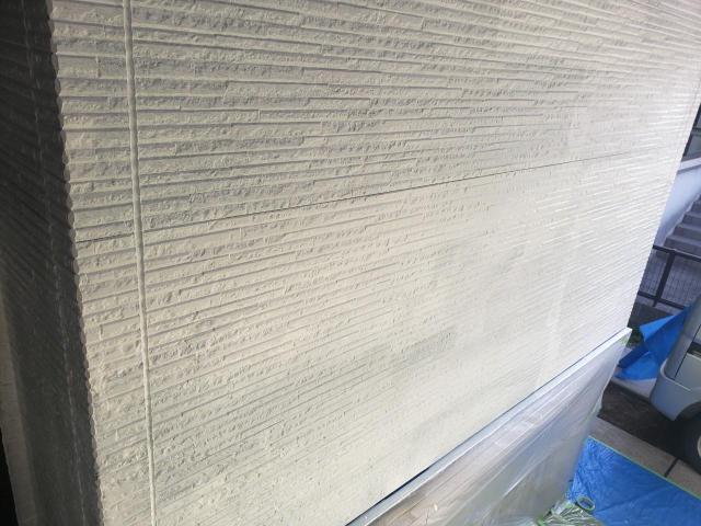 菊池郡大津町サイディング外壁パーフェクトサーフで下塗り後