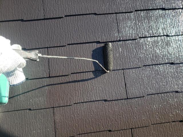 菊池郡大津町屋根上塗り手元の写真