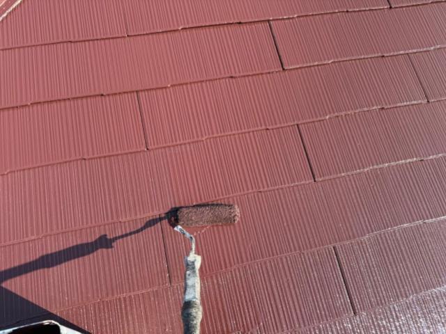 屋根は普段見られないからなおさら丁寧に塗る