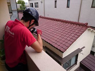 文京区で外壁調査、この跡は雹があたった跡かも？