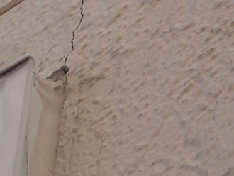 江東区で屋根と外壁の劣化症状を点検いたしました