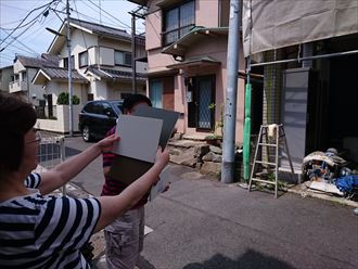 墨田区のお客様にはエラストコートで外壁塗装を行います