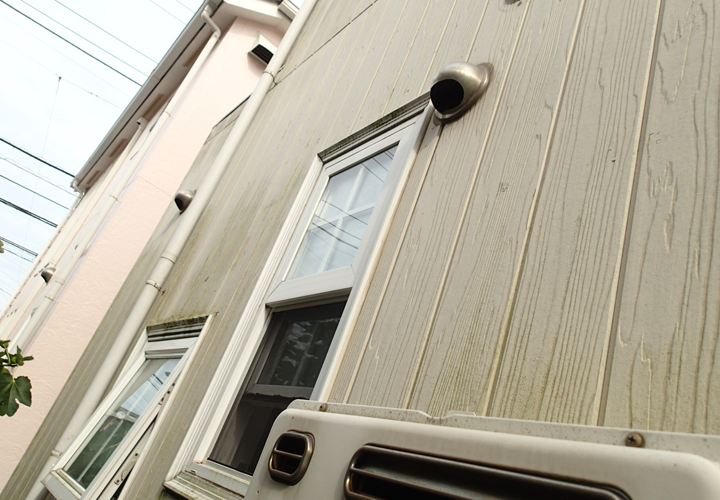 江東区｜外壁に苔が生えてしまう原因と対処法をご紹介