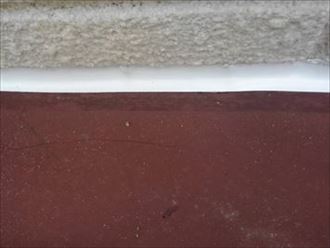 葛飾区東金町で外壁塗装前の下地処理が進んでいます