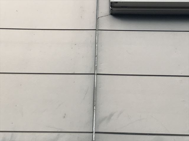 葛飾区にて外壁塗装の調査、塗り替えの目安は建物が教えてくれます