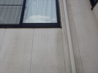 葛飾区亀有で壁紙（クロス）が雨漏りにより剥がれているというご相談