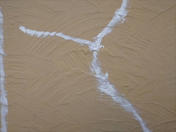 杉並区上井草でクラック補修をしてから外壁塗装工事