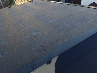 新宿区富久町にて化粧スレートの点検調査、築16年にて塗膜が劣化したスレートにファインパーフェクトベストによる塗装工事をおすすめ