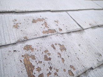 稲城市大丸にて築22年になるお住まいの屋根塗装工事前点検、傷みの激しいスレート屋根の下地材にベスコロフィラーをおすすめ