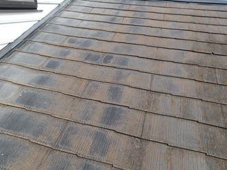 杉並区高井戸東にて屋根塗装工事前の点検、23年経過して劣化したスレート屋根にはファインパーフェクトベストをおすすめ