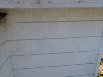 白い外壁で汚れが気になる方におすすめ、低汚染塗料｜葛飾区