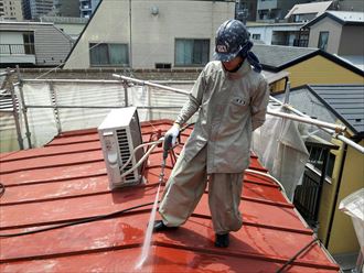 文京区で瓦棒屋根とモルタル、鋼板波板外壁塗装工事が始まりました