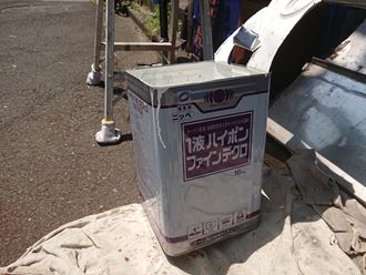 墨田区で鉄部の塗装をニッペファインパーフェクトトップで実施中