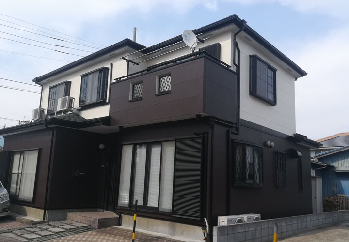 八千代市島田代でファイン4Fセラミックを使用した外壁塗装で落ち着いたツートンカラー外壁の住宅に大変身