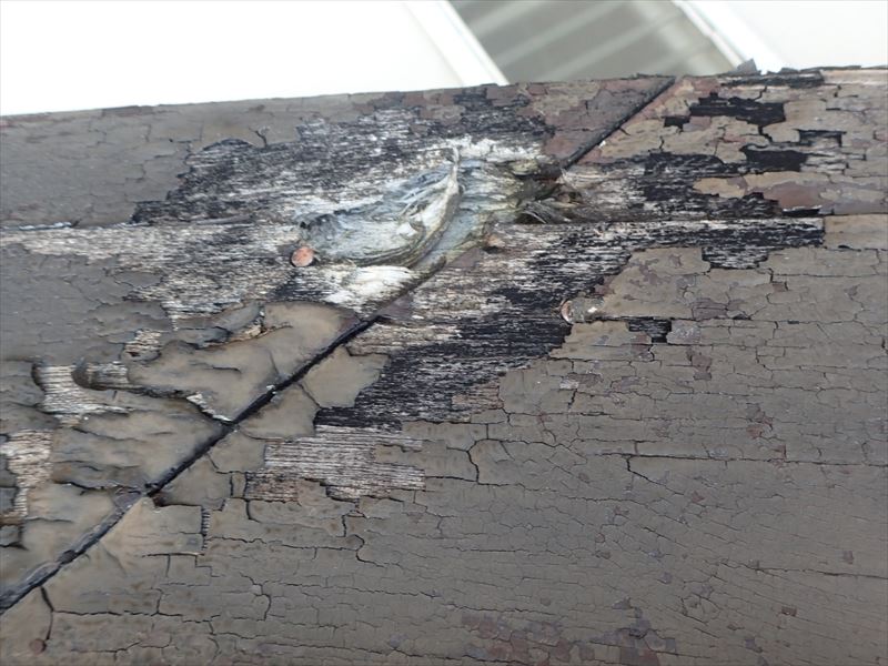 袖ケ浦市今井で軒天の剥がれ、原因は破風板の腐食張替え工事と軒天塗装工事