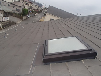 千葉市緑区あすみが丘にてスレート屋根の割れ、遮熱型塗料で屋根塗装工事のご提案