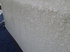 君津市で外壁下塗り始まりました