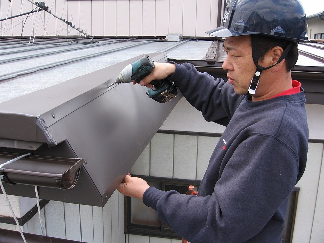福島市で外装リフォーム工事で雨漏りが見つかり屋根を補修しました