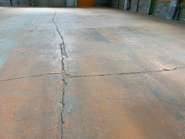 福島市の工業団地倉庫の床塗装について現調してきました